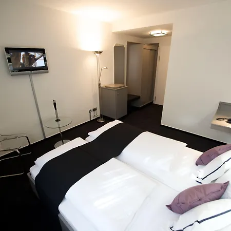 Good Morning West Hotel 3*