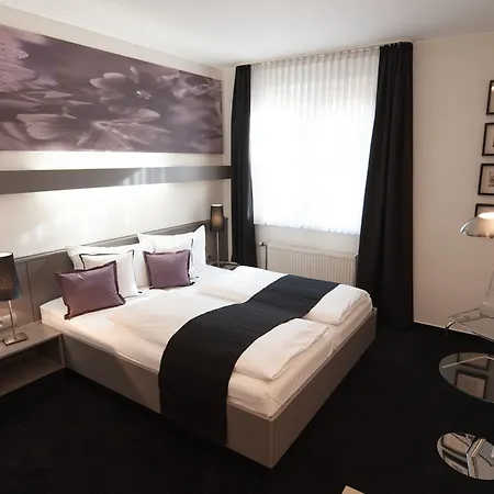 Good Morning West Hotel