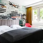 Good Morning West Berlin