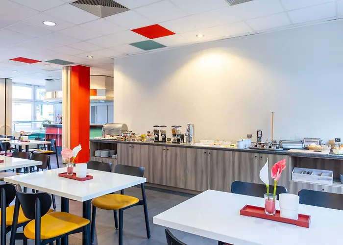 Good Morning West 酒店